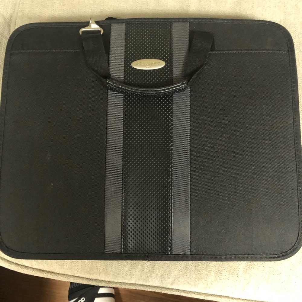 Laptop bags